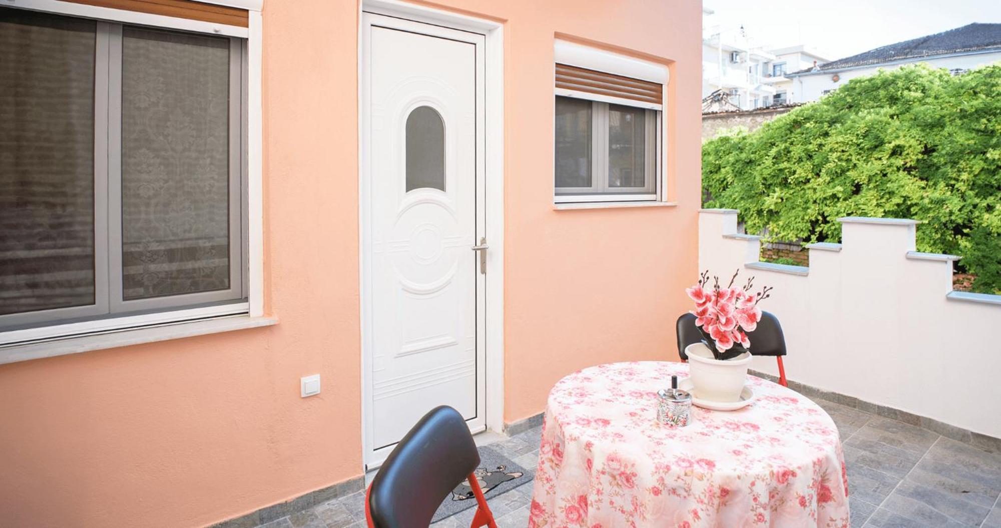 Trikala Downtown 2 Apartment Ngoại thất bức ảnh